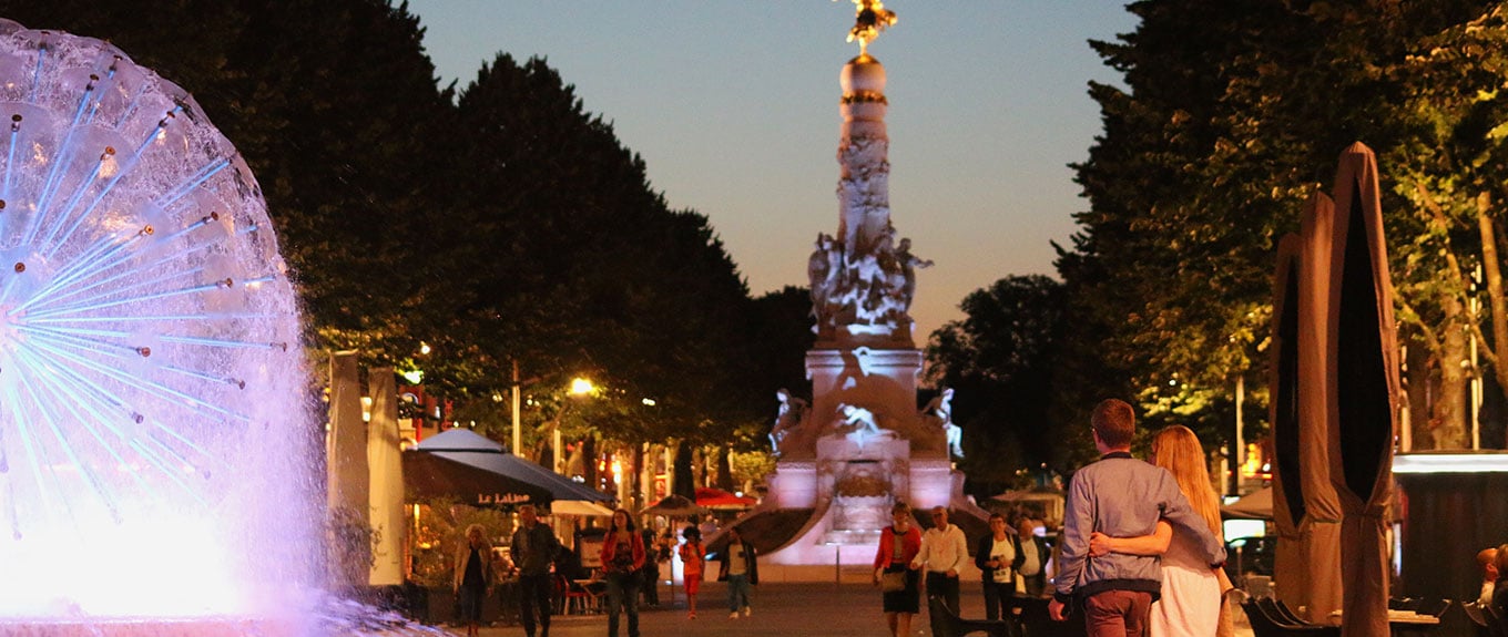 La place d’Erlon en soirée ©Office de Tourisme du Grand Reims
